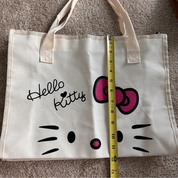 Hello Kitty Tote Bag - Picture 5 of 8
